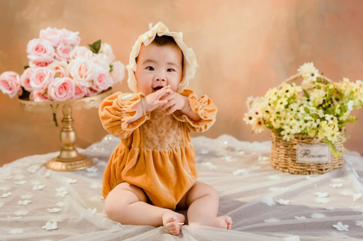 黄南怀孕肚子紧绷绷的